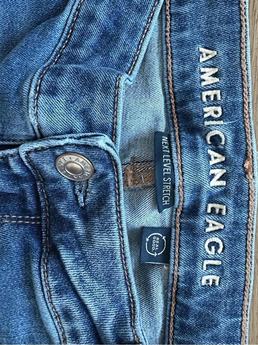 American Eagle Next Level Stretch Super High Rise Flare Jeans 16 - Picture 3 of 5